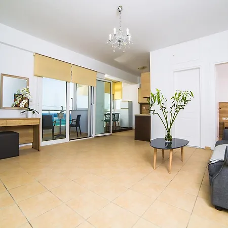 Eva Apartment *